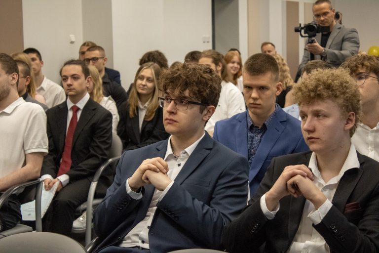 Fotorelacja z zakończenia roku klas piątych